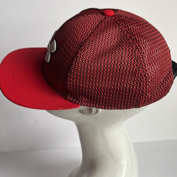 Under Armour Red and Black Baseball Cap Hat - Picture 6 of 8